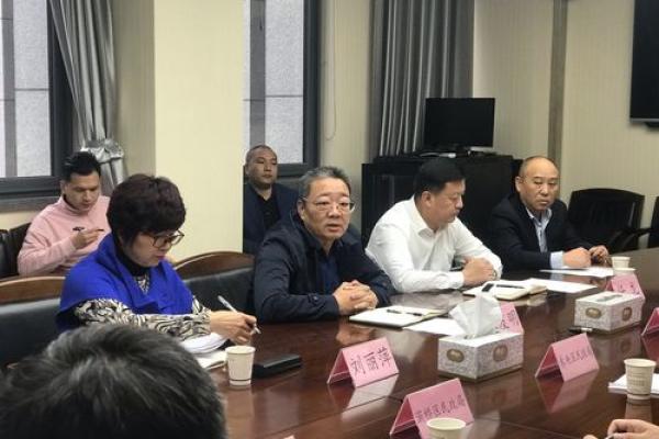 2019年3月21号辛时出生的男孩要怎么起名字姓名
